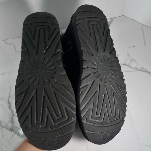 UGG Mini Bailey Button II Boots - Picture 6 of 7